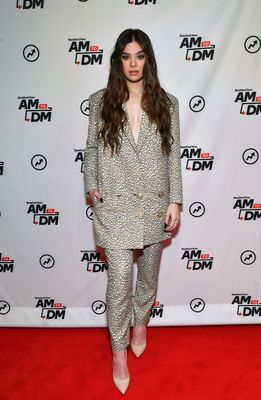 Hailee Steinfeld Poster 3911153