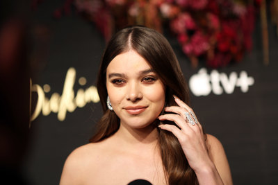 Hailee Steinfeld Poster 3911180