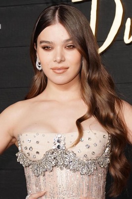 Hailee Steinfeld Poster 3911193