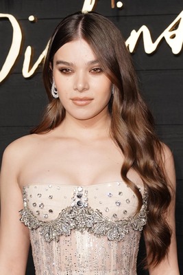 Hailee Steinfeld Poster 3911196