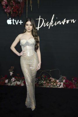 Hailee Steinfeld Poster 3911200