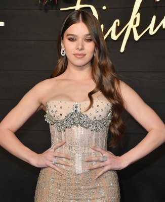Hailee Steinfeld Poster 3911225