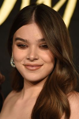 Hailee Steinfeld Poster 3911270
