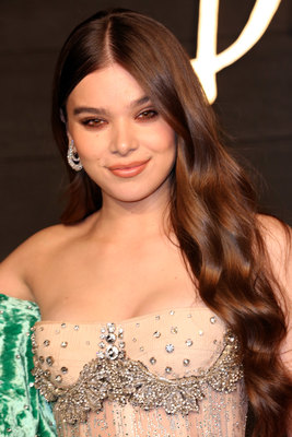 Hailee Steinfeld Poster 3911298