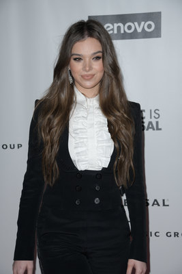 Hailee Steinfeld Poster 3934585