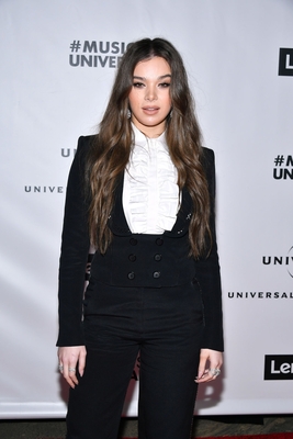 Hailee Steinfeld Poster 3934619