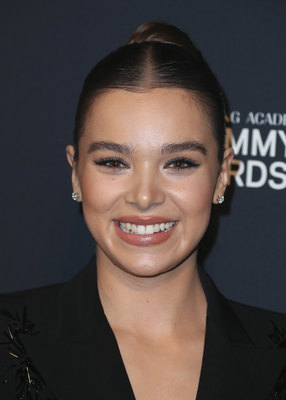 Hailee Steinfeld Poster 3934671