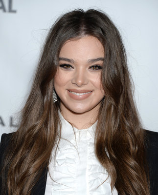 Hailee Steinfeld Poster 3934683
