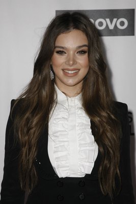 Hailee Steinfeld Poster 3934728