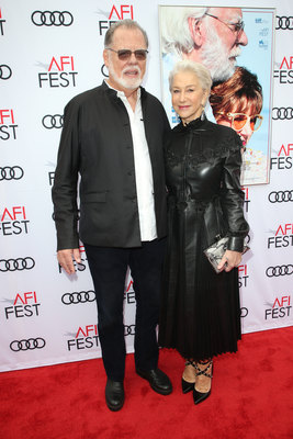 Helen   Mirren Poster 2837059