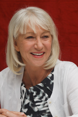 Helen Mirren Poster 2440911