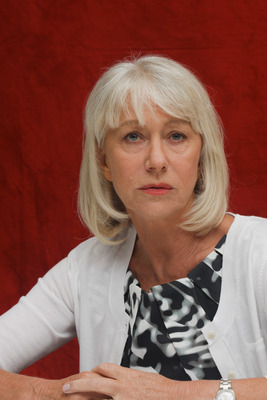 Helen Mirren Poster 2440921
