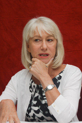 Helen Mirren Poster 2440926