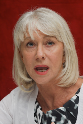 Helen Mirren Poster 2440928