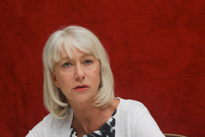 Helen Mirren Poster 2440933