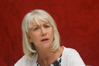 Helen Mirren Poster 2440973