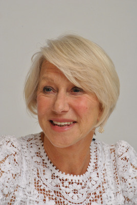 Helen Mirren Poster 2491809