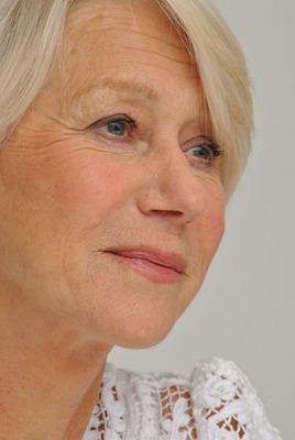 Helen Mirren Poster 2491834