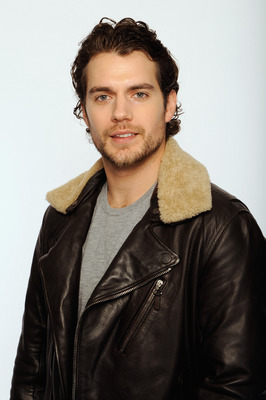 Henry Cavill Poster 2210103