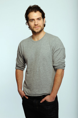 Henry Cavill Poster 2210104