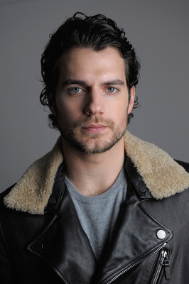 Henry Cavill Poster 2210106