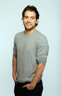 Henry Cavill Poster 2210115