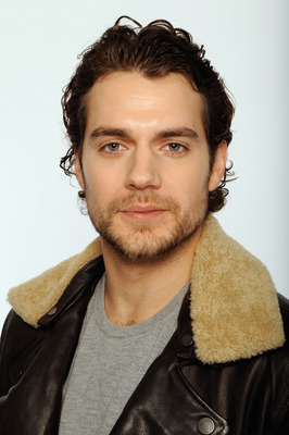 Henry Cavill Poster 2210117