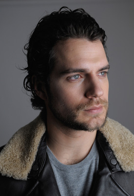 Henry Cavill Poster 2210118