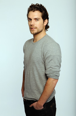 Henry Cavill Poster 2210119