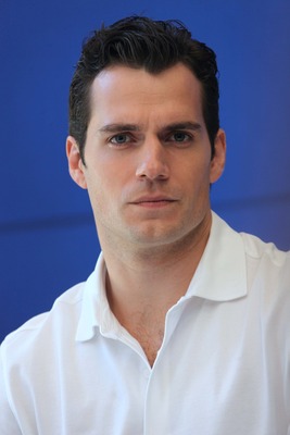 Henry Cavill Poster 2437150