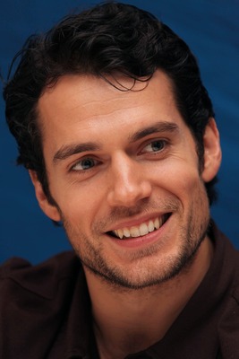 Henry Cavill Poster 2437151
