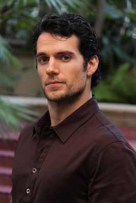 Henry Cavill Poster 2444172