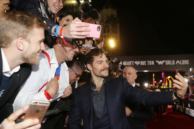 Henry Cavill Poster 2836314
