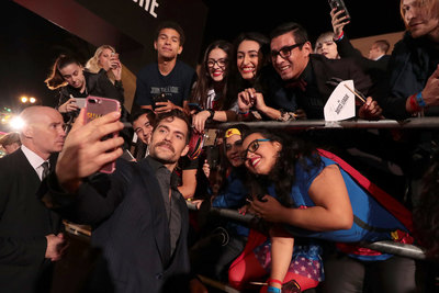 Henry Cavill Poster 2836390