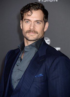 Henry Cavill Poster 2836391