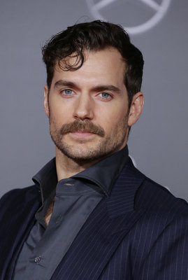 Henry Cavill Poster 2836409