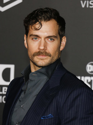 Henry Cavill Poster 2898767