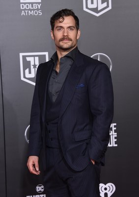 Henry Cavill Poster 2898894