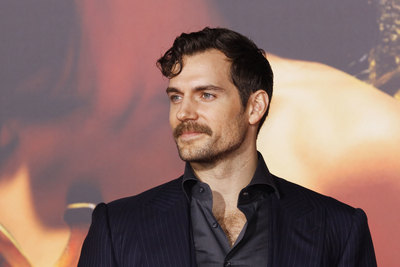 Henry Cavill Poster 2898902