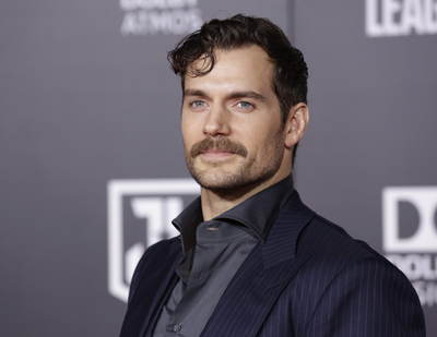 Henry Cavill Poster 2898933
