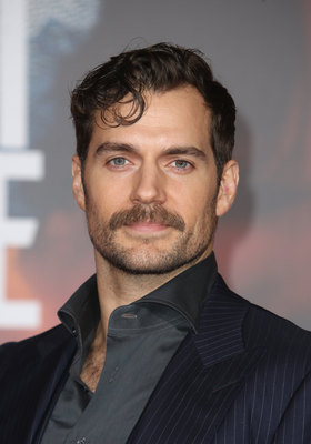 Henry Cavill Poster 2898975
