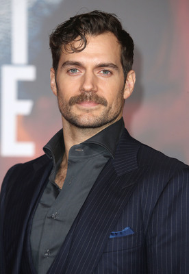 Henry Cavill Poster 2899015