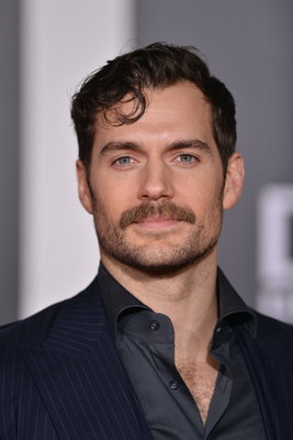 Henry Cavill Poster 2899023