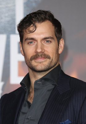 Henry Cavill Poster 2899027