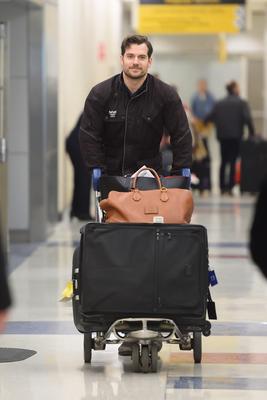 Henry Cavill Poster 2933721