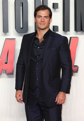 Henry Cavill Poster 3726353