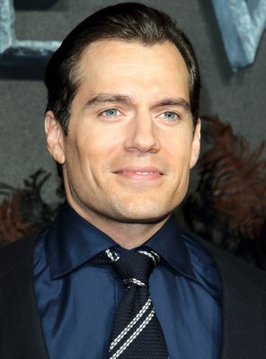Henry Cavill Poster 3908956