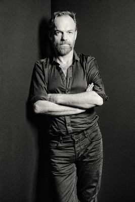 Hugo Weaving Poster 2376216