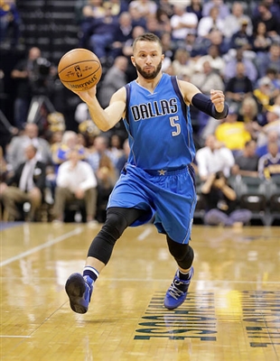 J.J. Barea Poster 3372340