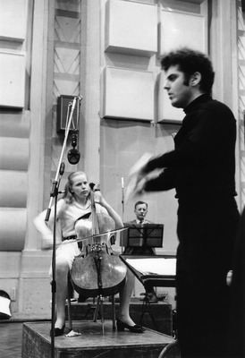 Jacqueline du Pre Poster 2521417